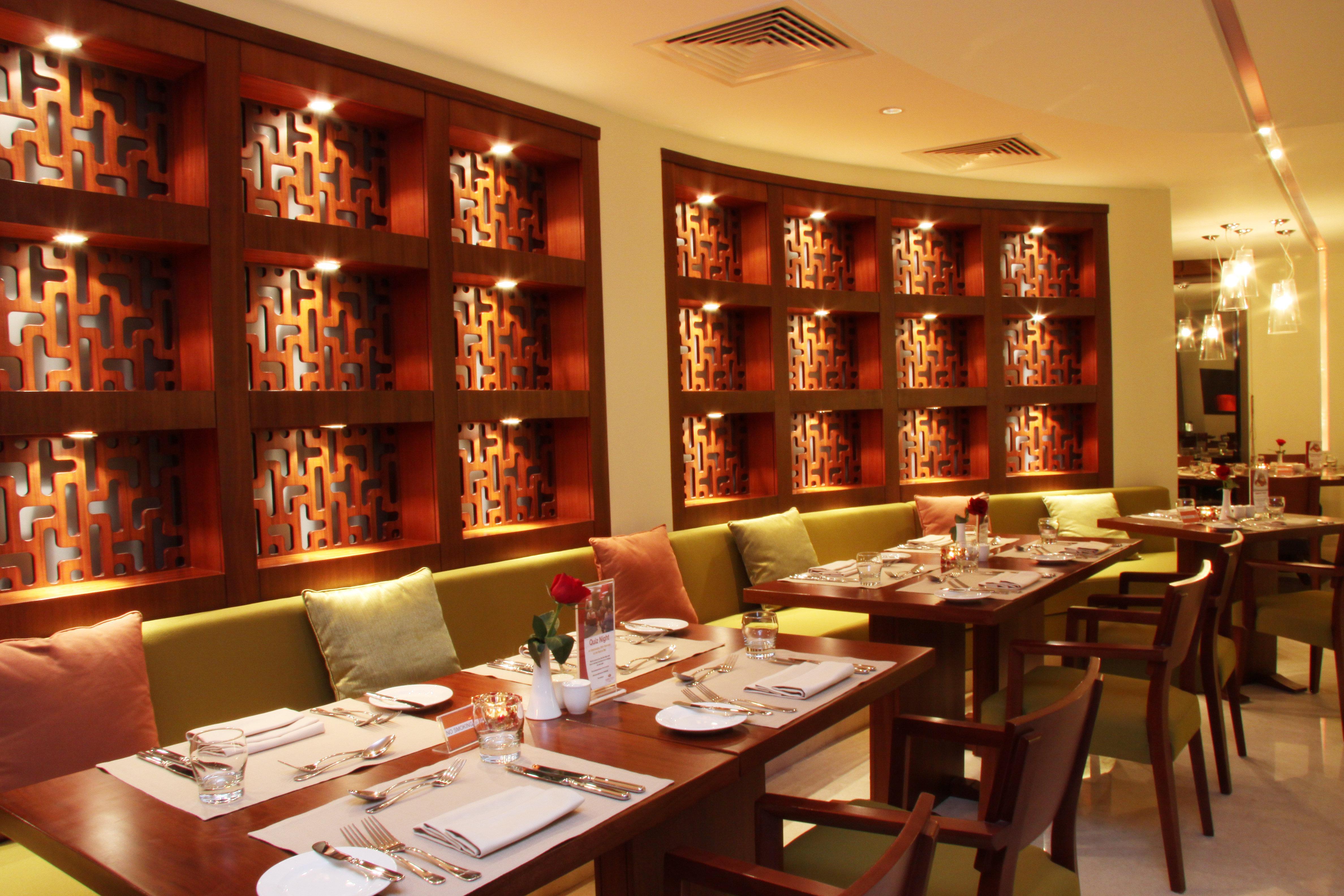 Hotel Crowne Plaza Sohar By Ihg Restaurace fotografie